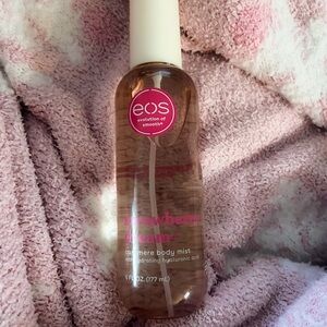 EOS Strawberry Dream body mist